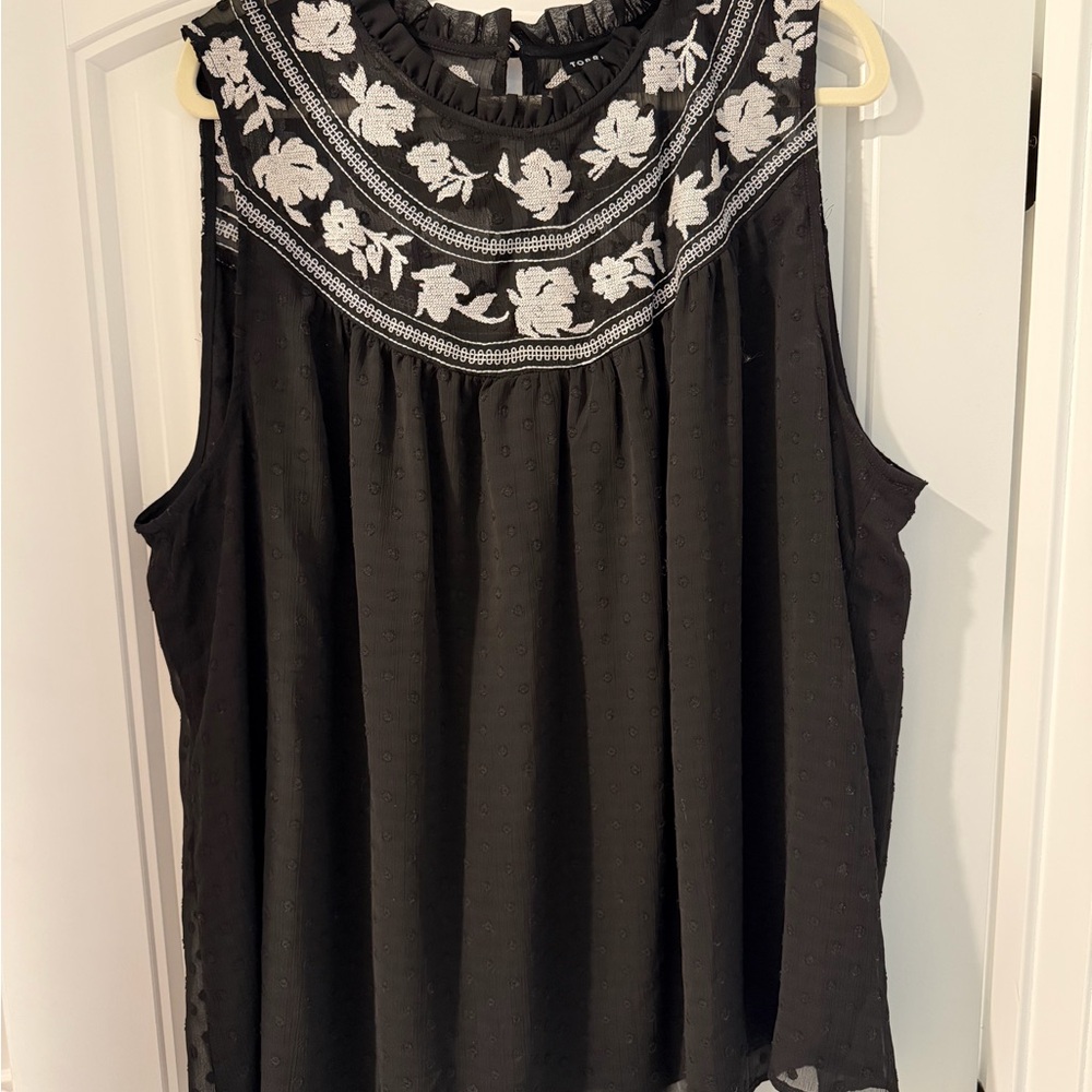 Torrid Black Sleeveless Blouse with White Floral Embroidery